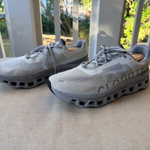 On Running Gray Athletic Shoes Cloud Monster